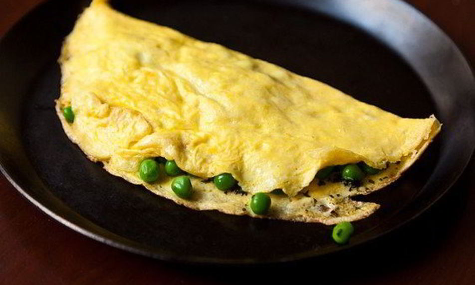 Рецепт горохового омлета с мятой и маскарпоне