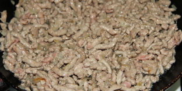 кюкю из мясного фарша