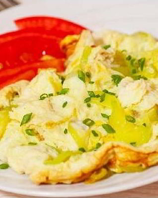 Омлет с кабачками и брынзой