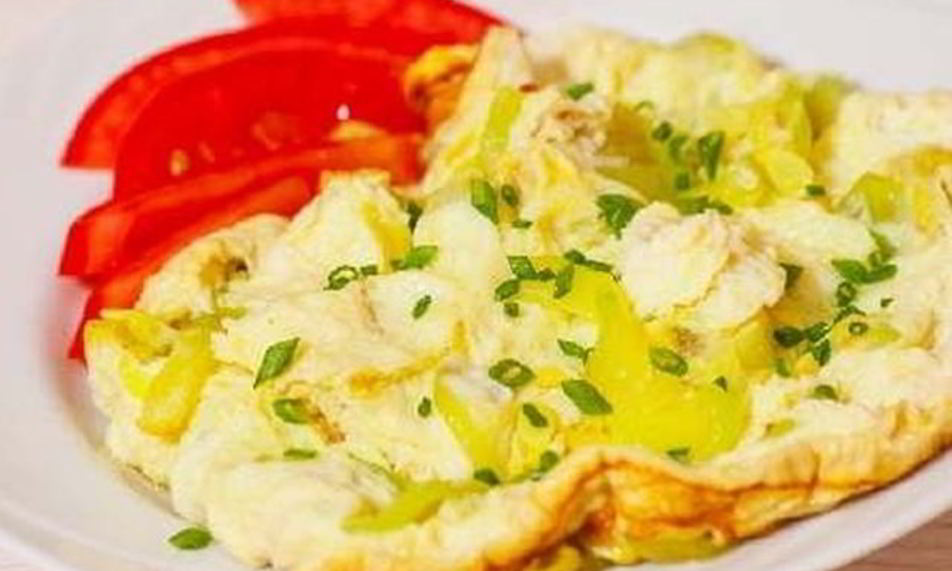 Рецепт омлета с кабачками и брынзой