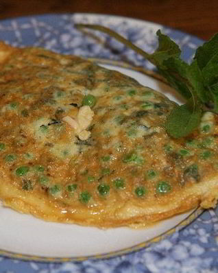 Омлет с мятой и зеленым горошком