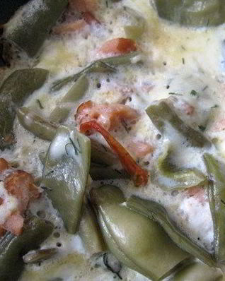 Омлет с овощами и рыбой