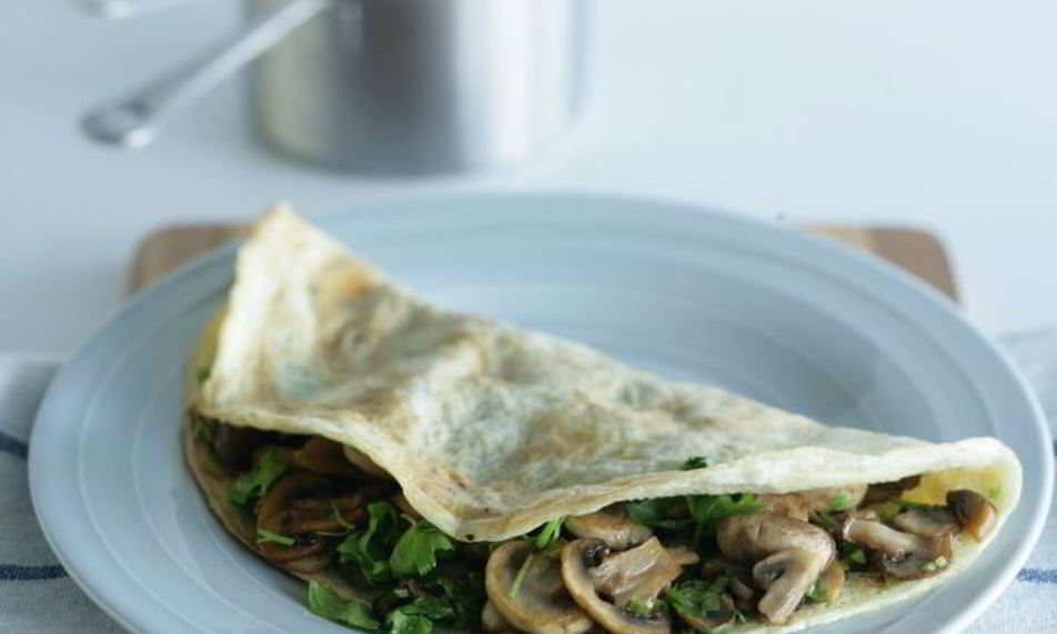 Рецепт омлета с шампиньонами и петрушкой