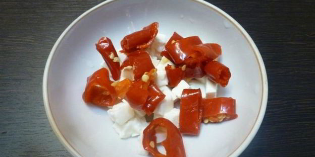 острая закуска из брынзы