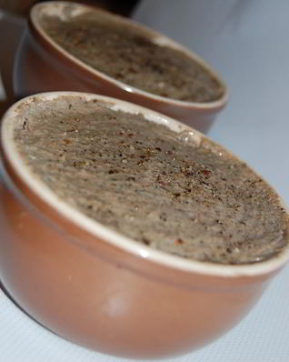 Нежный паштет из куриной печени с грибами