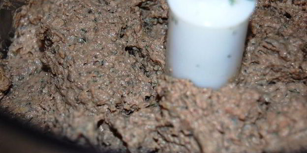 нежный паштет из куриной печени с грибами