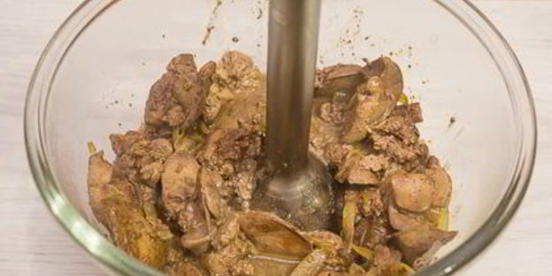 нежный паштет из куриной печени