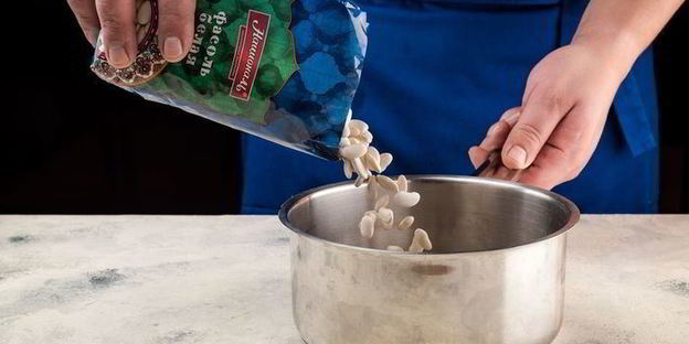 паштет из белой фасоли с вялеными томатами