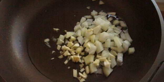 паштет из чечевицы и грибов