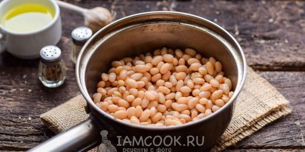 паштет из фасоли с сушеными грибами