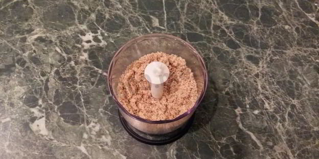 паштет из копченой скумбрии и грецких орехов