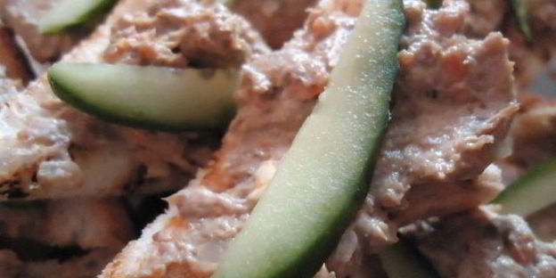 паштет из куриной печени с фисташками