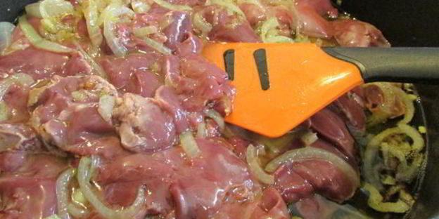 паштет из куриной печени с гранатовым желе