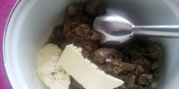 паштет из куриной печени с желе из чернослива