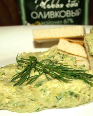 Паштет из лука-порея, яиц и орехов кешью