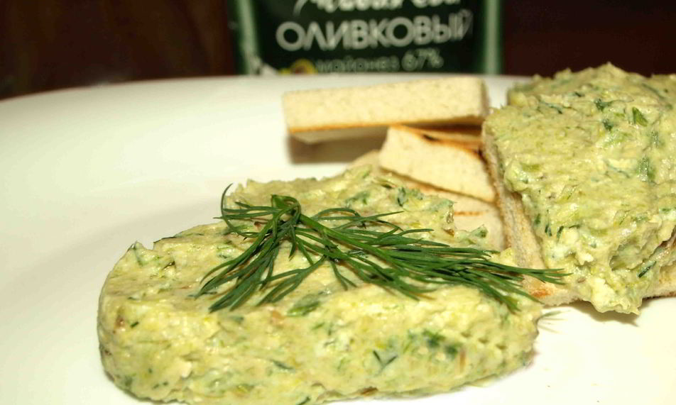 Рецепт паштета из лука-порея, яиц и орехов кешью