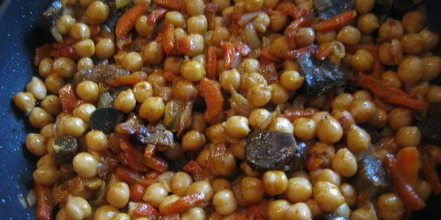 паштет из нута и овощей