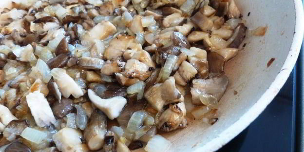 паштет из нута с вешенками и грецкими орехами