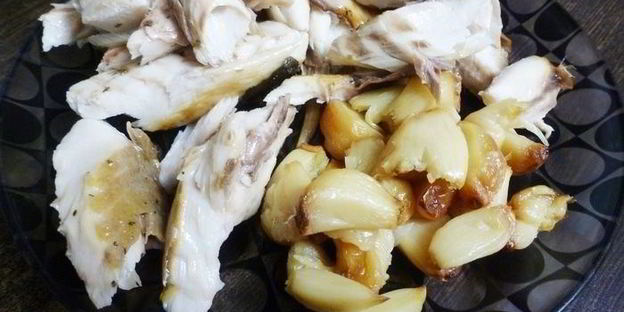 паштет из запеченной скумбрии с чесноком