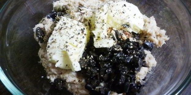 паштет из запеченной скумбрии с чесноком