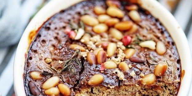 печеночный паштет с творожным сыром и кедровыми орешками