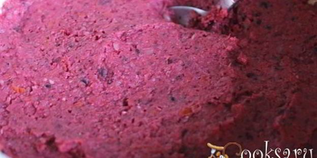 постный фасолевый паштет со свеклой