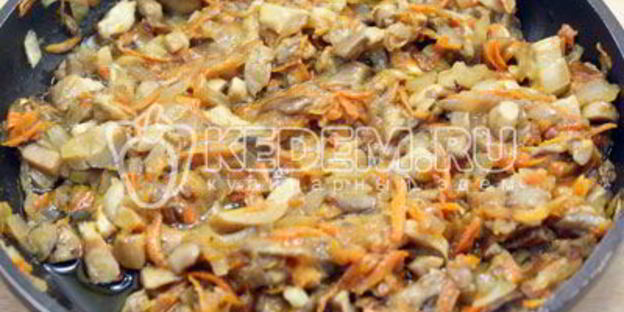 блинный торт с печенью