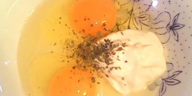 печеночно-омлетный торт