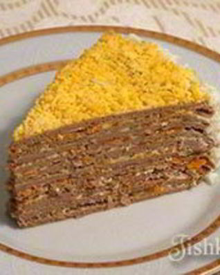 Печеночный торт с морковкой и луком