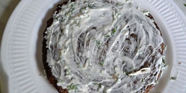 печеночный торт с морковью и луком