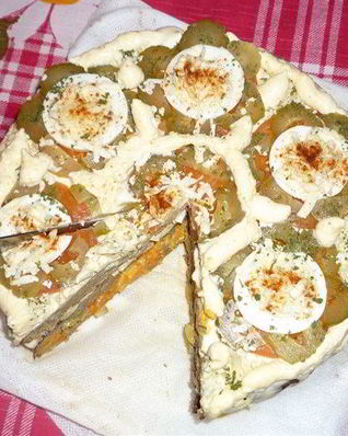 Торт из печени с двумя разными начинками