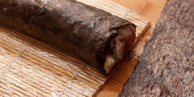 горячие роллы с белой рыбой