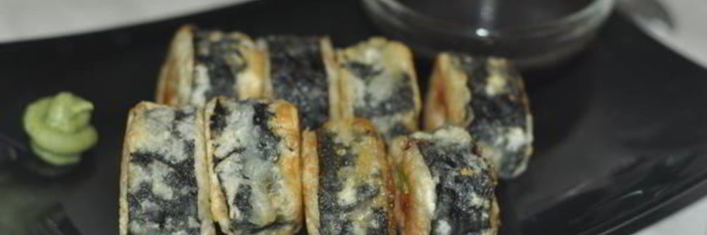 Горячие роллы с креветками