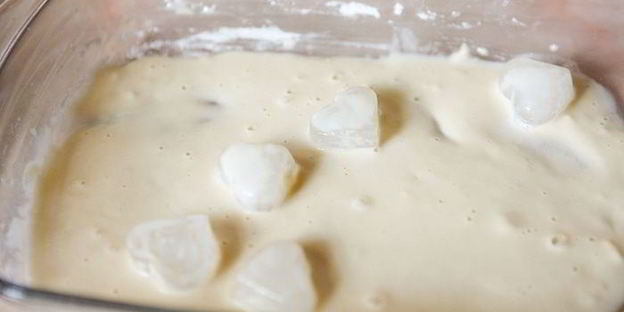 горячий ролл — росу драгон маки с цитрусовым соусом спайс