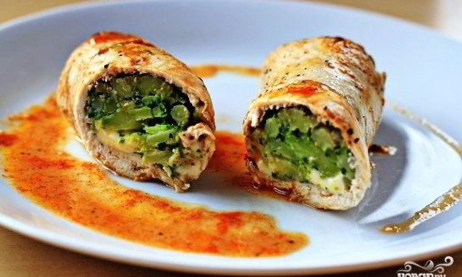 Рецепт куриных роллов, фаршированных брокколи и сыром