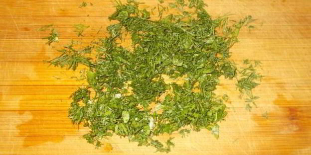 пшеничный ролл с форелью и зеленью