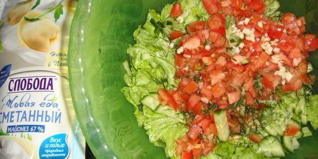 ролл с курицей и овощами