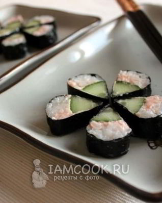 Ролл Цветок с огурцом и лососевым маслом