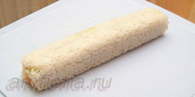 ролл в стружке тунца бонито