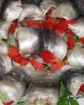 Роллы из кильки с болгарским перцем