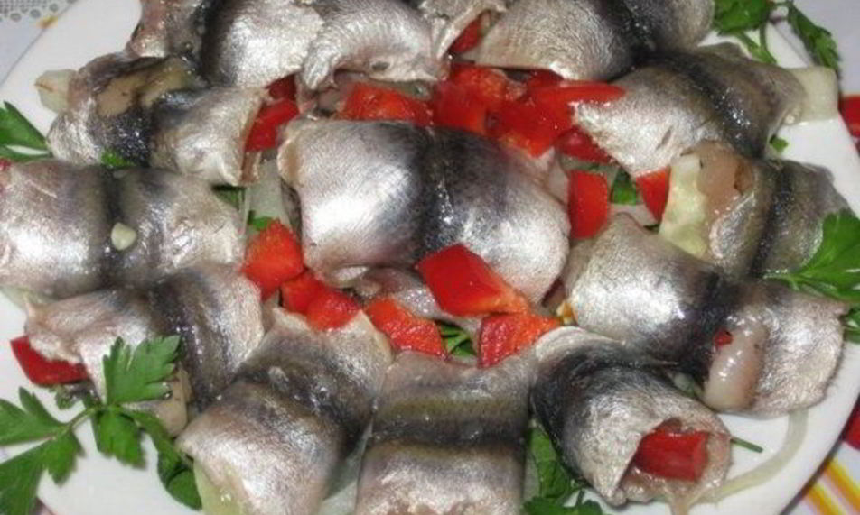 Рецепт роллов из кильки с болгарским перцем