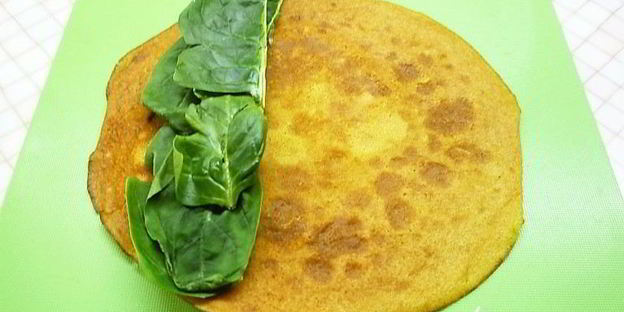 роллы из тыквы со шпинатом, копченостями и фисташковым майонезом