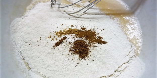 роллы из тыквы со шпинатом, копченостями и фисташковым майонезом