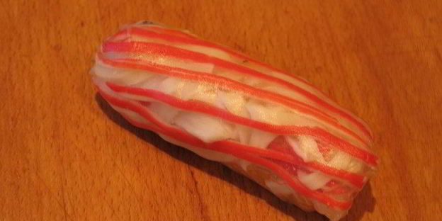 роллы полосатики с крабовыми палочками