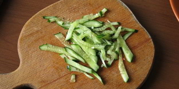 роллы полосатики с крабовыми палочками