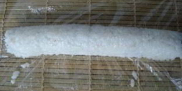 роллы рисом наружу