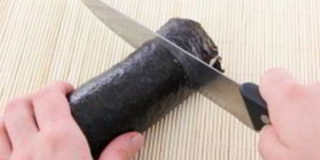 роллы с консервированным тунцом