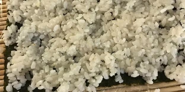 роллы с красной икрой