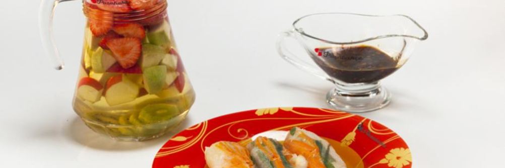 Роллы с креветками и сангрия