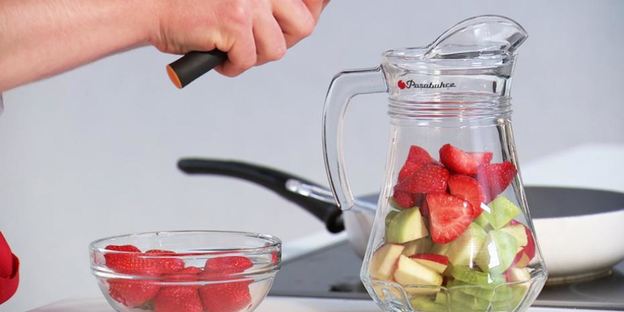 роллы с креветками и сангрия